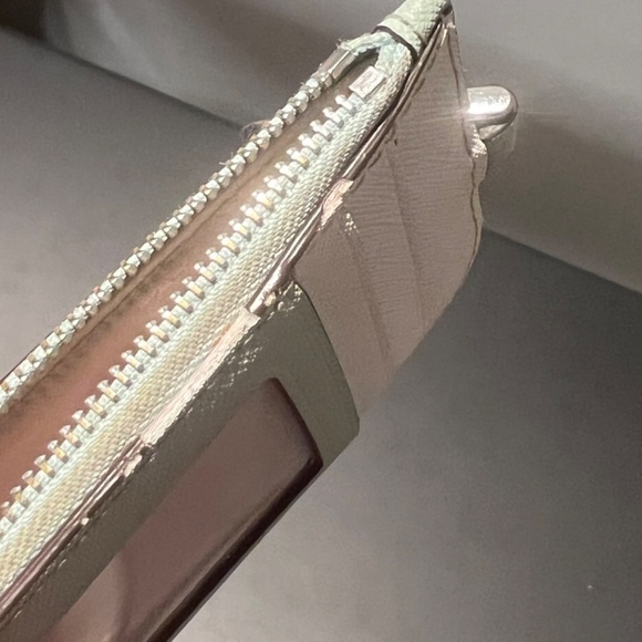 Kate Spade Medium L-zip wallet holder Mint color preloved - Picture 3 of 6